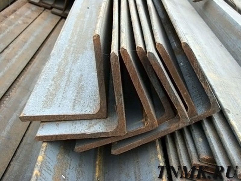Уголок стальной равнополочный 100х100х7 мм С335 ГОСТ 8509-93 купить в Владимире